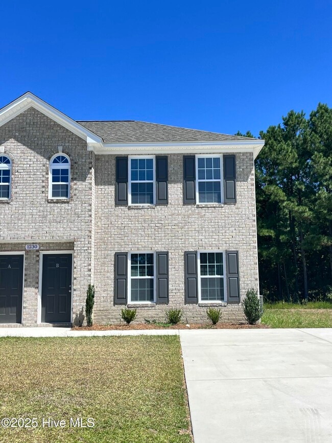 property at 1230 Masters Ln