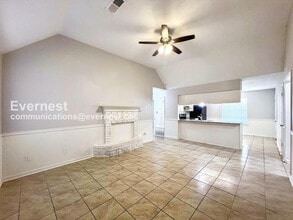 5880 Waverly Dr in Horn Lake, MS - Building Photo - Building Photo