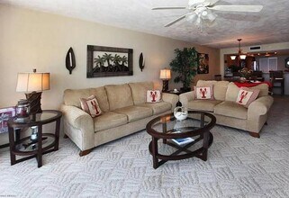 2555 S Atlantic Ave in Daytona Beach Shores, FL - Building Photo - Building Photo