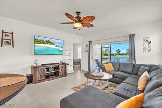 18529 Cronin Sand Ln in North Fort Myers, FL - Building Photo - Building Photo