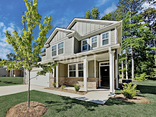 property at 124 Lindridge Dr