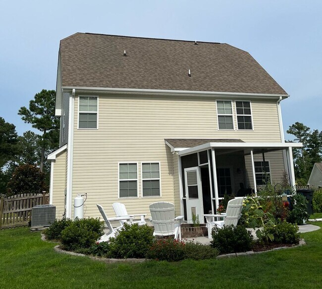 309 Merrick Way in Hubert, NC - Building Photo - Building Photo