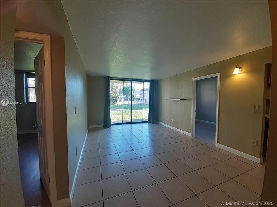 3601 SW 117th Ave-Unit -9-105 in Miami, FL - Building Photo