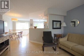 46 College Cir in Ottawa, ON - Building Photo - Building Photo
