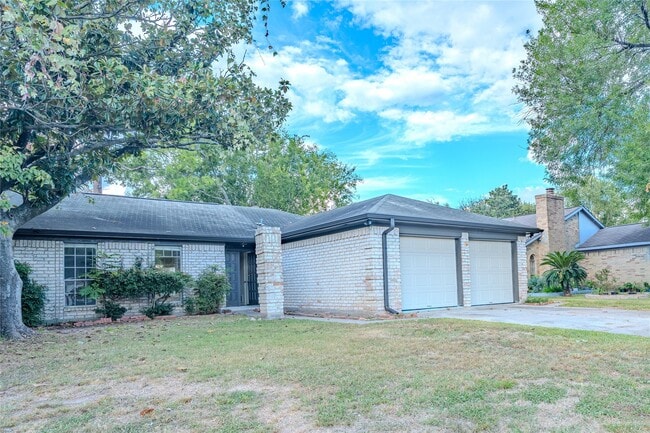 property at 6658 Canyon Way Dr