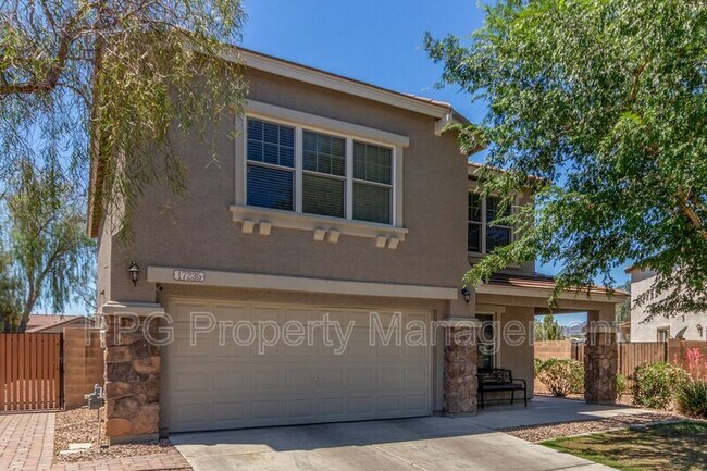 17235 W Statler St in Surprise, AZ - Building Photo - Building Photo