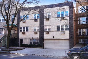659 W Aldine Ave in Chicago, IL - Building Photo