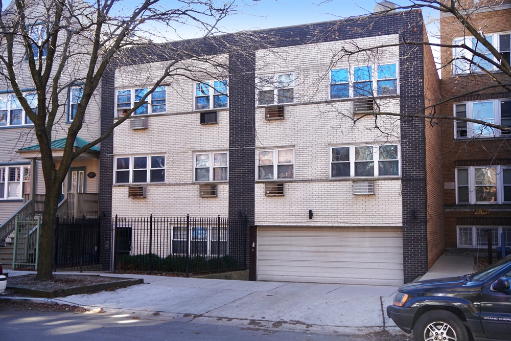 659 W Aldine Ave in Chicago, IL - Building Photo