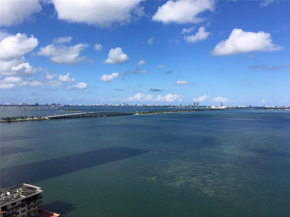 601 NE 27th St, Unit 1906 in Miami, FL - Foto de edificio
