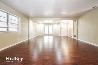 215 Oriole Blvd in Duncanville, TX - Building Photo - Building Photo