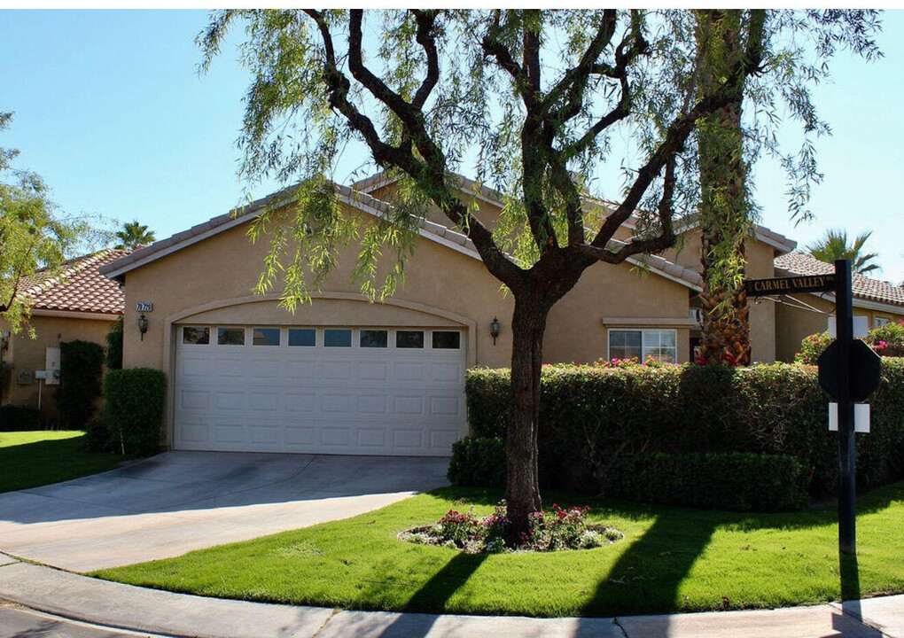 79729 Carmel Valley Ave in Indio, CA - Foto de edificio