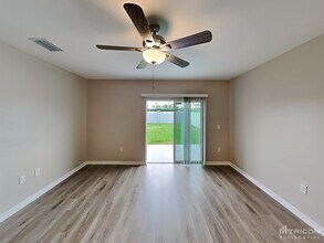 10305 Geese Trail Cir in Sun City Center, FL - Building Photo - Building Photo