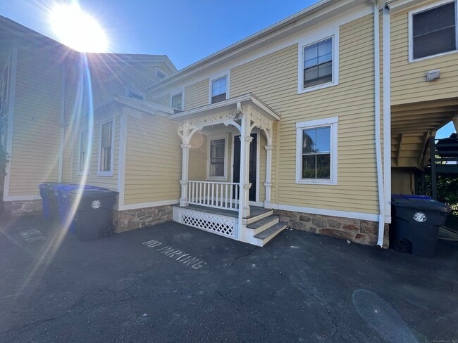 131 Montowese St in Branford, CT - Building Photo - Building Photo
