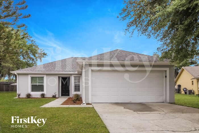 425 Long Dr in Kissimmee, FL - Building Photo