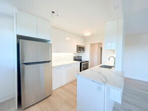 700 Ross in Burlington, ON - Building Photo - Building Photo