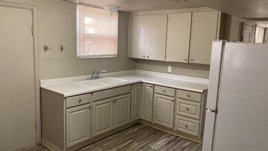 304 Dearborn St in Caldwell, ID - Building Photo - Building Photo