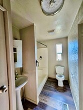 189 E C Ave in Drain, OR - Foto de edificio - Building Photo