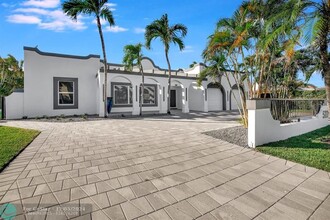 5111 NE 26th Ave in Fort Lauderdale, FL - Building Photo - Building Photo