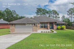 216 Raptor Dr in Crestview, FL - Building Photo