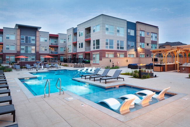 AMLI Littleton Village in Littleton, CO - Building Photo - Building Photo