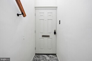 3750 Clarendon Ave in Philadelphia, PA - Building Photo