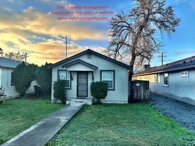 605 E 10th St in Hanford, CA - Building Photo