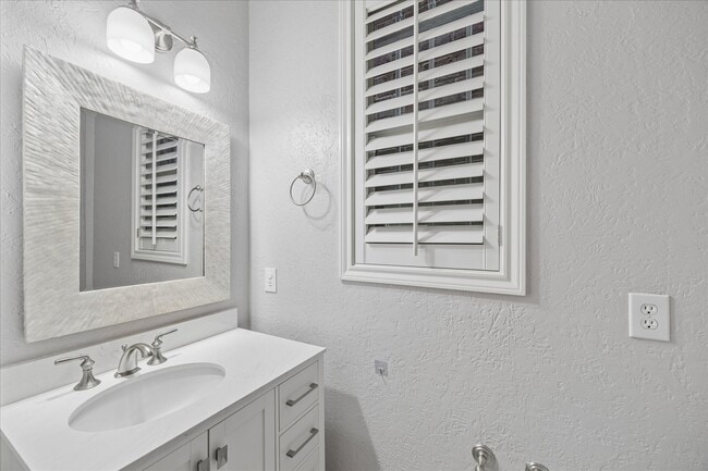 property at 5349 McCulloch Cir