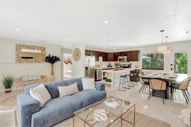 1737 NE 7th Terrace in Fort Lauderdale, FL - Building Photo - Building Photo