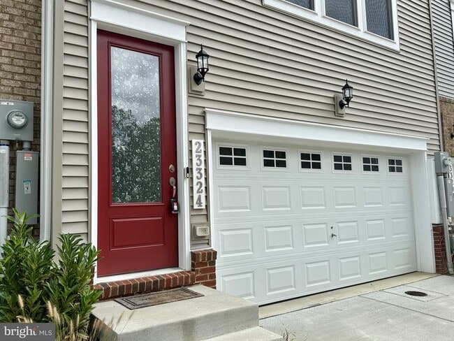 23324 Sugar Pine Ln in California, MD - Building Photo - Building Photo