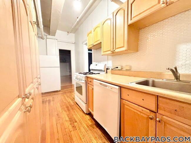 6 Marlborough St