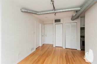 2520 W Leland Ave in Chicago, IL - Building Photo - Building Photo