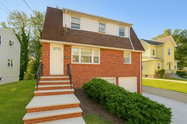 11 Pilgrim Ct, Unit 2FL