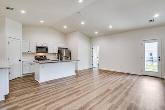 2106 Melody Ct in Goddard, KS - Building Photo - Building Photo