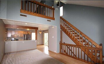 3483 Clearwater Dr in Bettendorf, IA - Building Photo - Building Photo