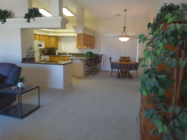 2781 Inca Dr in Lake Havasu City, AZ - Foto de edificio - Building Photo