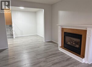 467 Drummerhill Crescent in Waterloo, ON - Building Photo - Building Photo