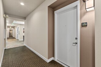 109 2nd St S in Kirkland, WA - Foto de edificio - Building Photo