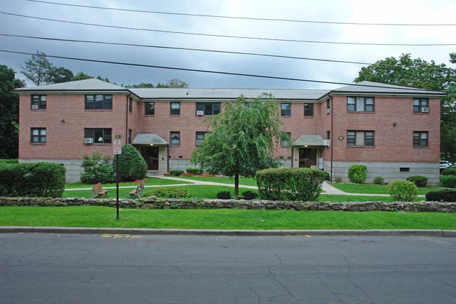 Ridgecroft Estates in Tarrytown, NY - Foto de edificio - Building Photo