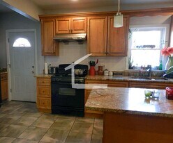 35 Long Ave, Unit 2 in Boston, MA - Building Photo