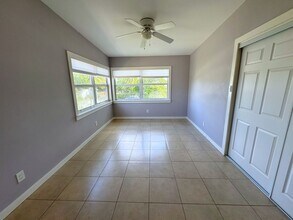 509 6th Ave N in Lake Worth Beach, FL - Building Photo - Building Photo