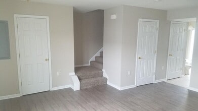 105 Checko Ct in Martinsburg, WV - Foto de edificio - Building Photo