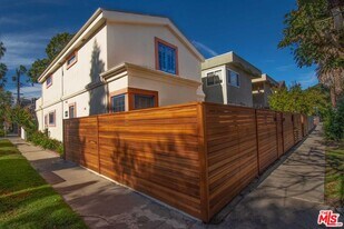 2515 Ocean Ave in Los Angeles, CA - Building Photo