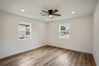 3923 Alsace St in Houston, TX - Building Photo - Building Photo