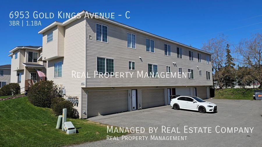 6953 Gold Kings Ave in Anchorage, AK - Foto de edificio