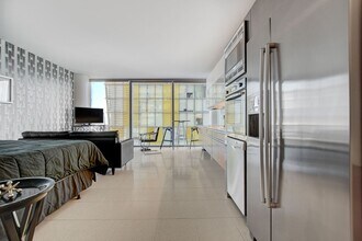 3726 Las Vegas Blvd in Las Vegas, NV - Building Photo - Building Photo