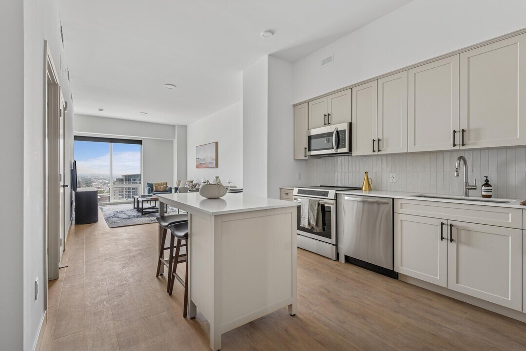 Seraph in Salt Lake City, UT - Building Photo