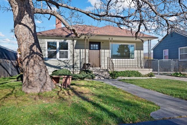 840 W Montague Ave in Salt Lake City, UT - Building Photo - Building Photo