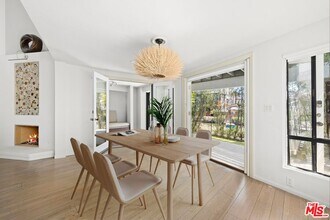 2316 Strongs Dr in Los Angeles, CA - Building Photo - Building Photo