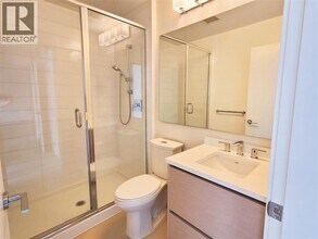 8850 University Crescent in Burnaby, BC - Building Photo - Building Photo