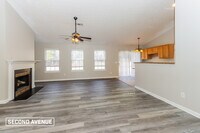 1025 Riverclift Dr photo'